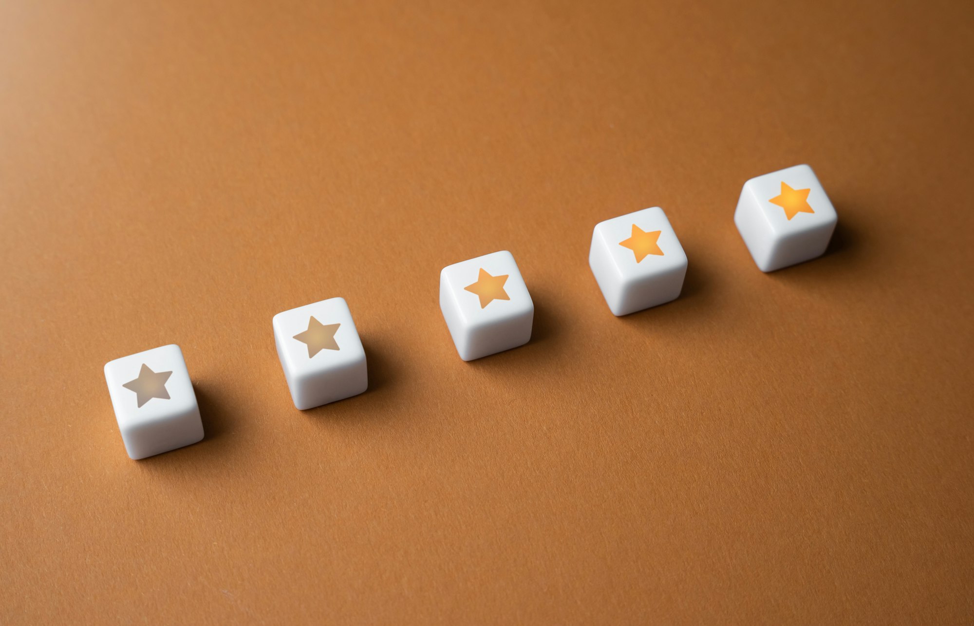Five stars of success. Evaluation of service quality. Feedback overview.